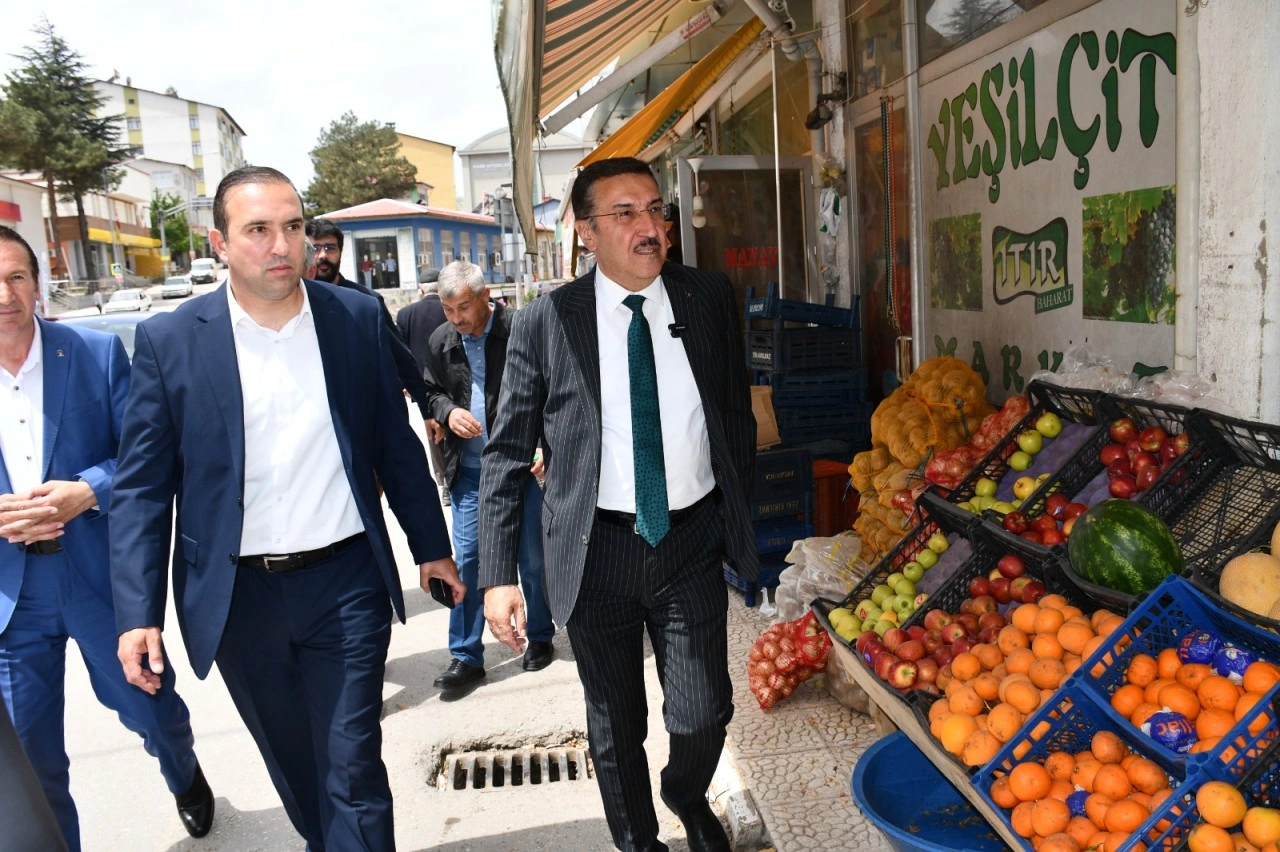 Bakan Tüfenkci Arapgir’de Vatandaşlarla Buluştu