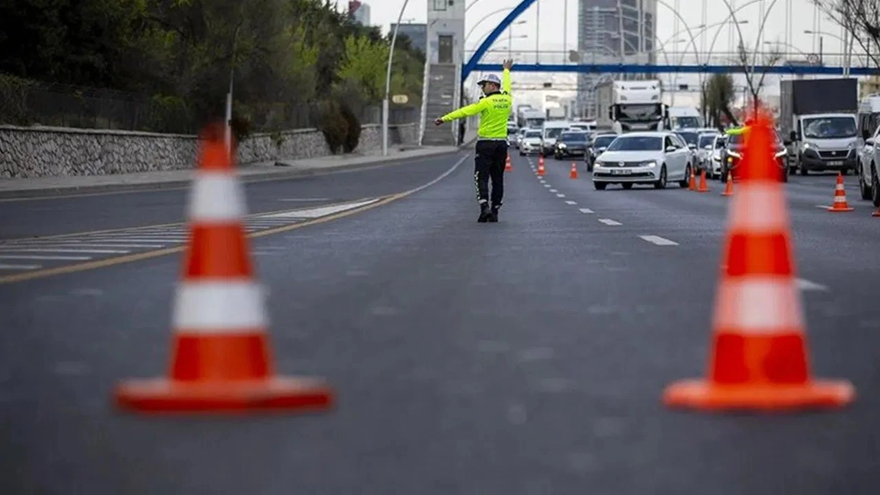 İstanbullular dikkat: Yarın bazı yollar kapatılacak, alternatif güzergahlar açıklandı