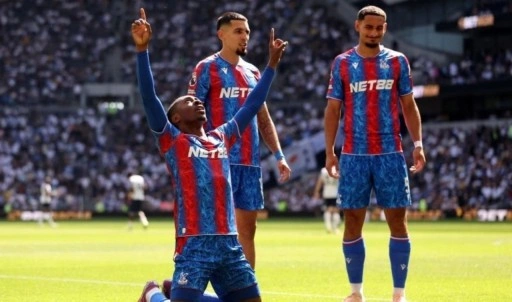 Crystal Palace, deplasmanda Tottenham'ı yıktı!