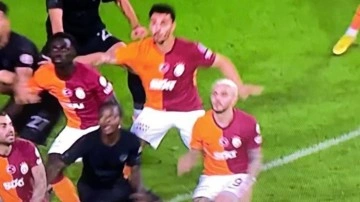 Galatasaray 90+6'da penaltı bekledi! İşte eski hakemlerin yorumları...