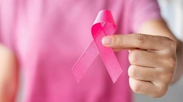 Her 8 kadından 1’i meme kanserine yakalanıyor”