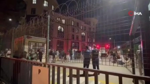 İstanbul'da binlerce öğrencinin kaldığı yurtta yangın!