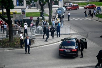 Silahlı saldırıda yaralanan Slovakya Başbakanı Fico ikinci kez ameliyat edildi